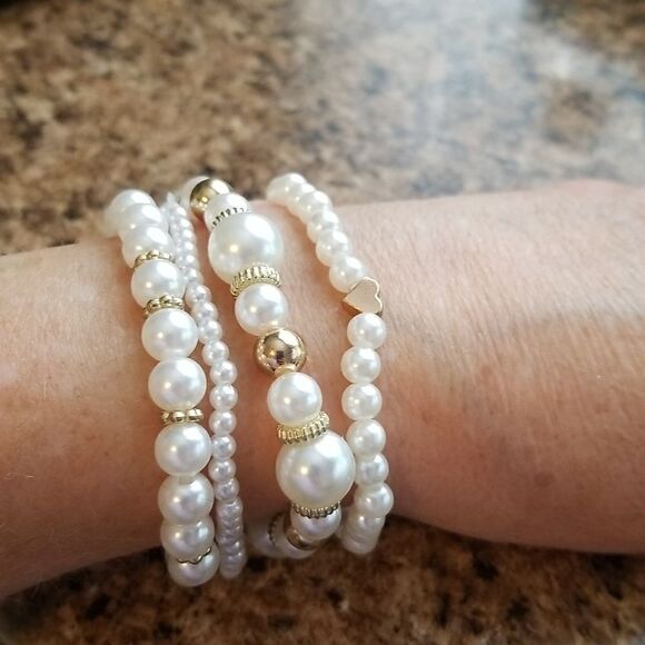 4 piece stretch bracelet pearls - Picture 9 of 10